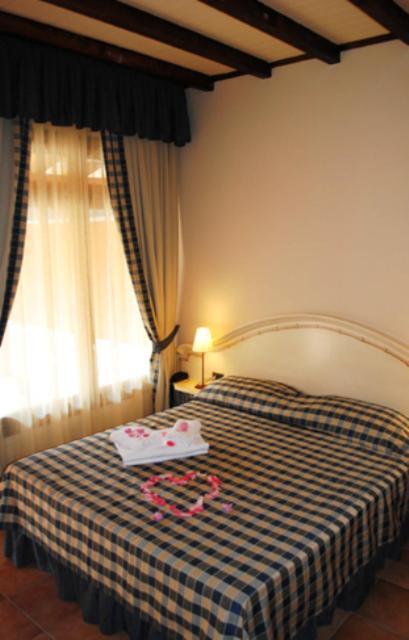Motel 7 Laghi Castelletto Di Branduzzo Ngoại thất bức ảnh